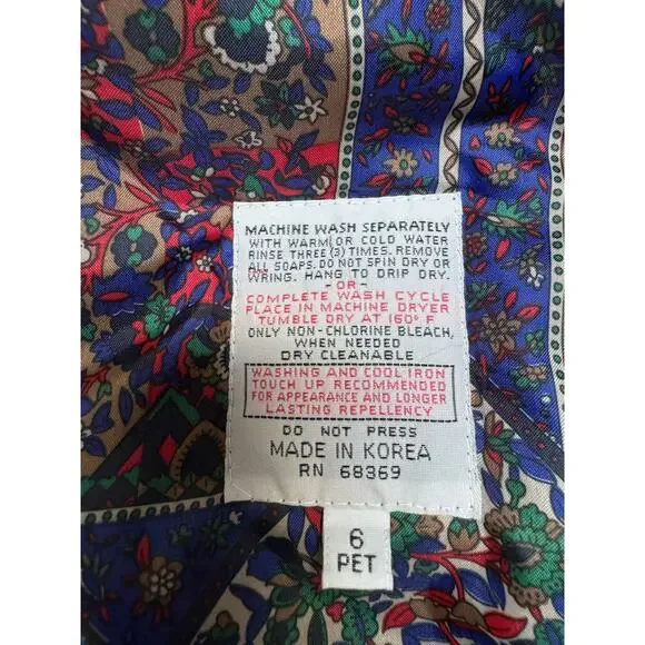 Women's Vintage London Club Trench Coat, Size 6P - Picture 12 of 13